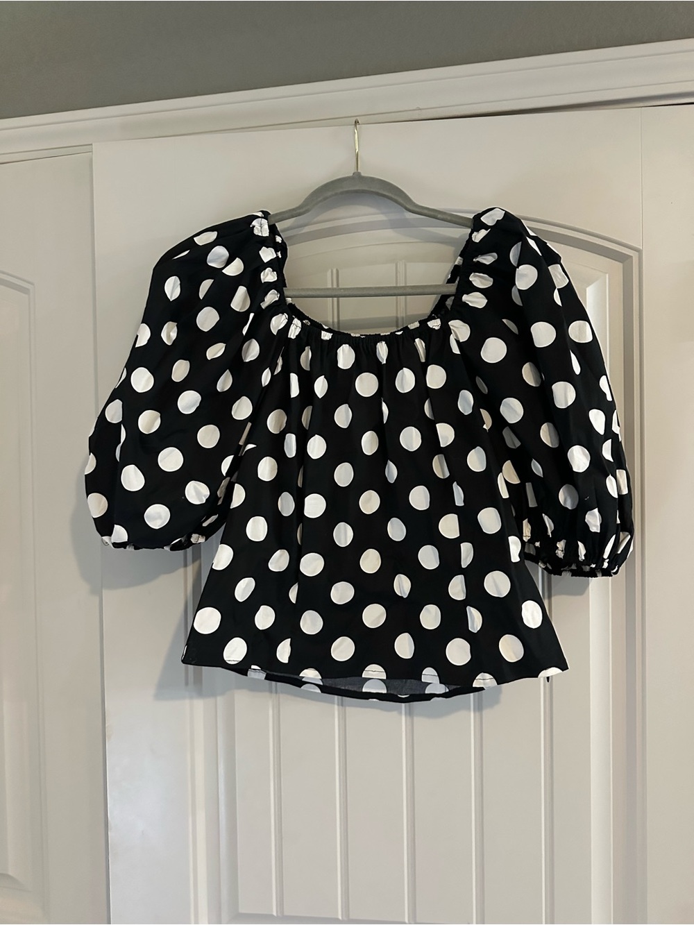 Black & White Polka Dot Puff Sleeve Top